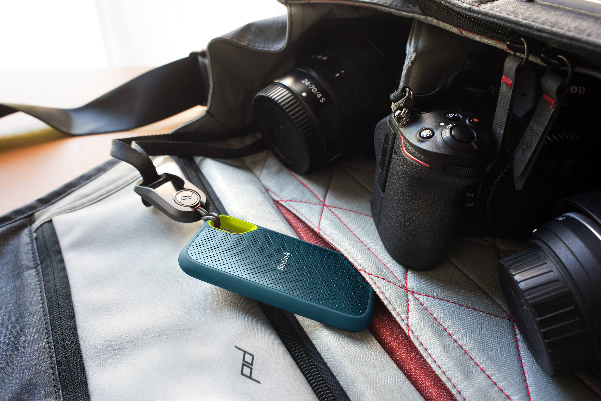 Disque dur portable SSD SanDisk Extreme® 1 To (SDSSDE61-1T00-G25M) – Image 8